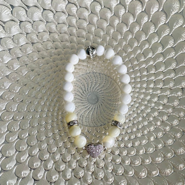 Mother of Pearl and Tridacna Soothing Bracelet